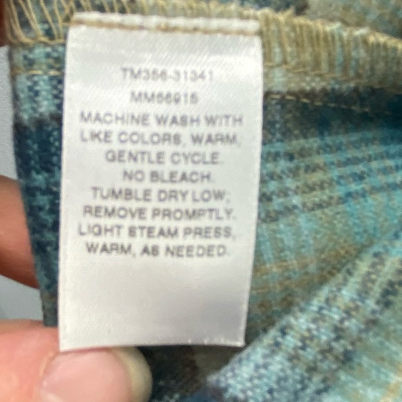 Pendleton Turquoise Blue Plaid 100% Virgin Wool Button-Up Shirt Wms sz Medium - Picture 6 of 12